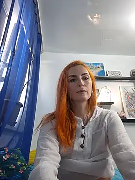 XXX chat uživo modela HelenWildCat