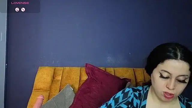 KendraaSimons' Live XXX Chat