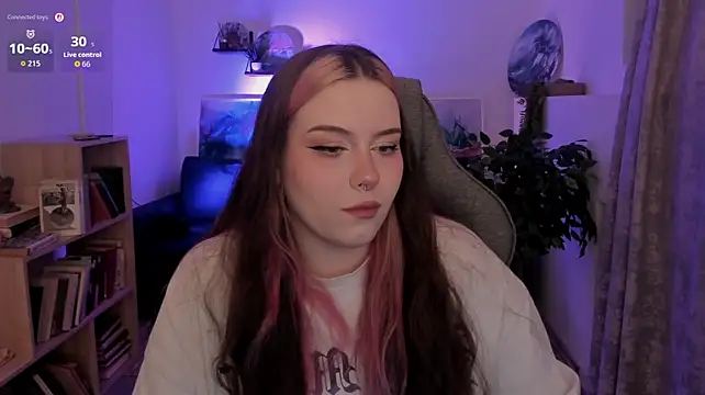 Chat +18 de CoraMiel ao vivo