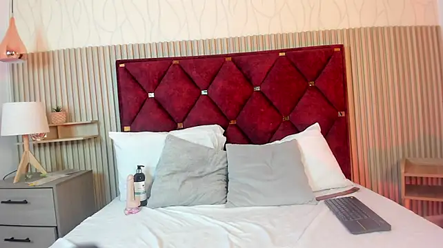MelanyRodas Chat XXX live