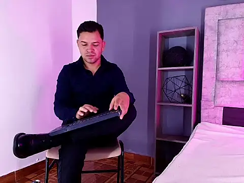Hey_Noaah Live XXX-chat