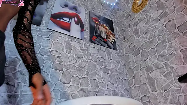 Karla-Ebony Show in webcam