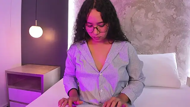 alysson_moon_ live XXX chat