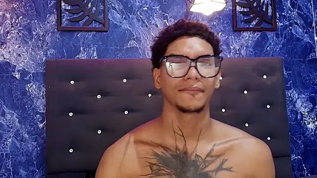 Chat XXX ao vivo de kai_storm77