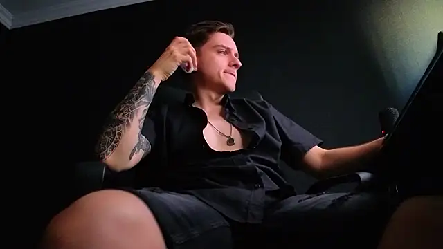 FelixStarkk Chat XXX live