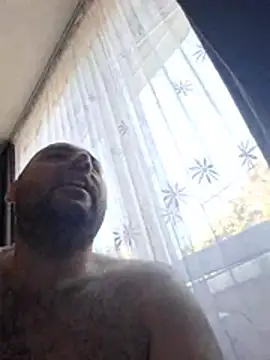StrictBobbyn Live XXX chat