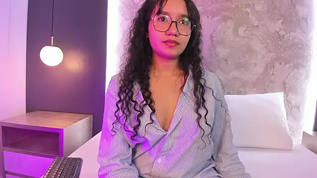 alysson_moon_'s Live XXX Chat