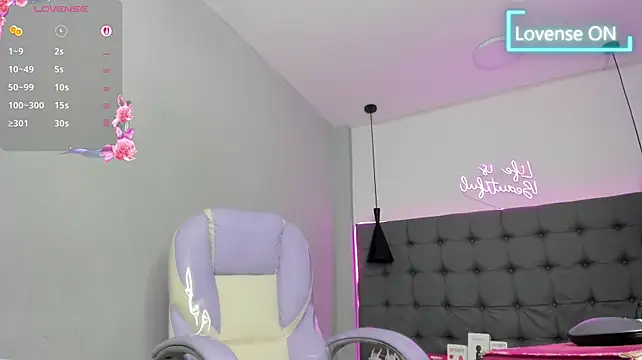 scarletcherry18 – Naživo XXX chat