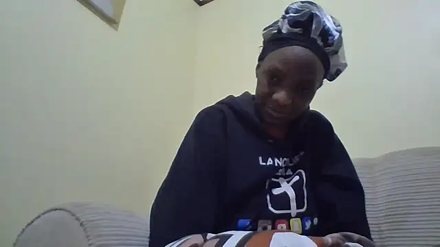 Cummin_Szn Show in webcam