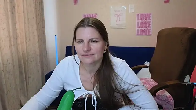 Show webcam de Mirabelle_Velvet
