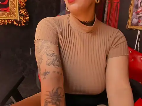 Chat +18 de LeaRIIOS ao vivo