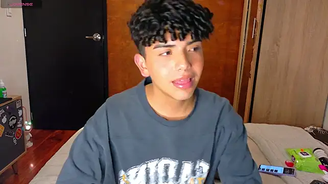 Kairoo_ Live XXX Chat