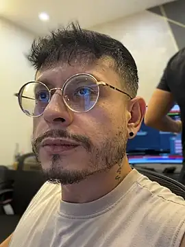 andrewlopezz Live XXX-Chat
