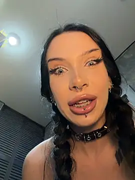 צ'אט XXX בשידור חי של XEye_Candy