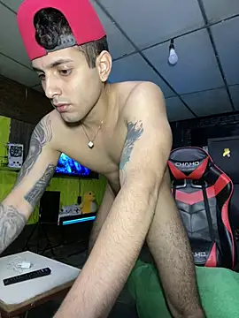 Chat XXX en directo de AlessandroAGT