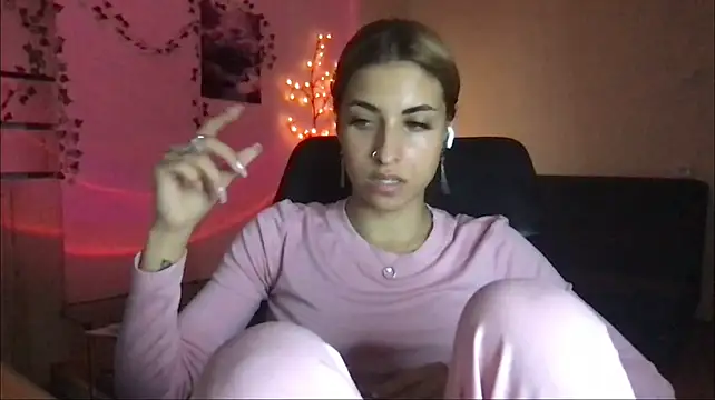 Chatroom XXX en direct de Rossy_S