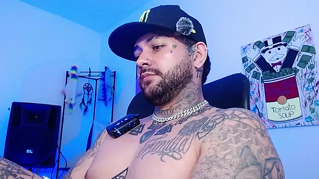 Chat XXX ao vivo de esteban_cloud