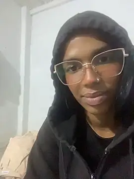 XXX chat uživo modela FlorSalvaje_
