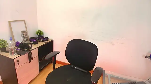 צ'אט XXX בשידור חי של Jade_Agliyah_