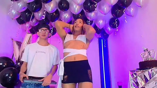 Chat +18 de Marcus_and_Tony ao vivo