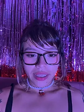 Chat +18 de gatalinaaa111 ao vivo