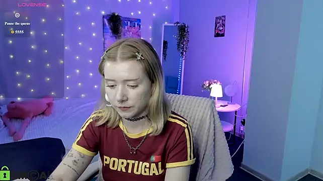 Elira_Vane Chat XXX in diretta
