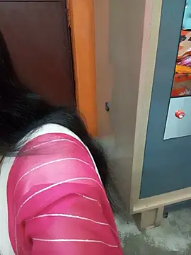 Manjudear Show in webcam