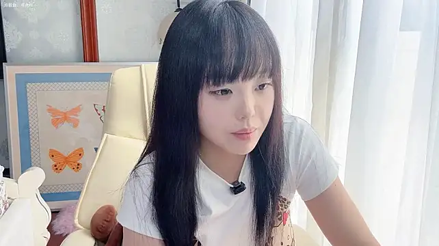 LongLongQueen's Live XXX Chat