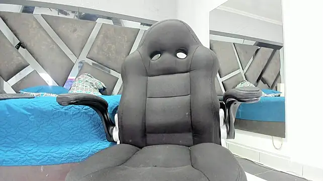 ElektraBomdans' Webcam Show