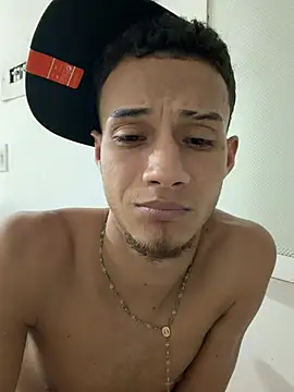 friends_lust_latin's Webcam Show