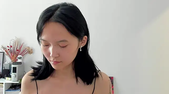 XXX chat uživo modela ailey_chao