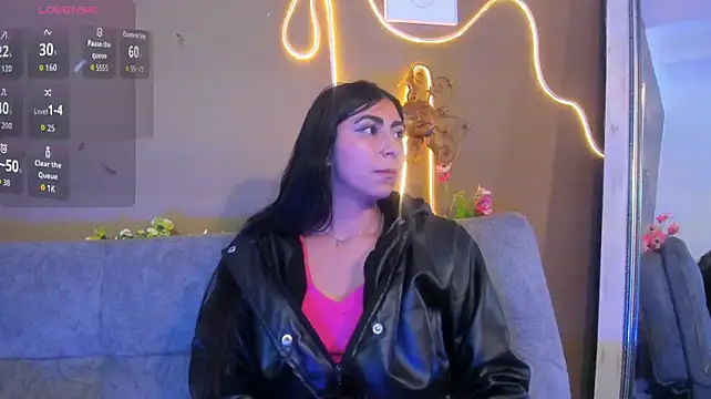 lucyfer_gpp Chat XXX live