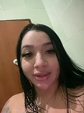 دردشة Cam-Yumi الجنسية المباشرة