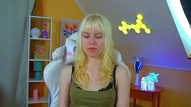 HannahHollis' Live XXX Chat
