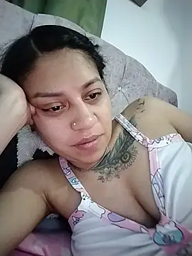 Chat +18 de Tiphanydirty3 ao vivo