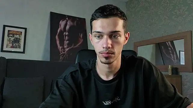 XXX chat uživo modela KaydenDrew