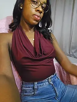 Im_Camila__ – Live XXX-chat