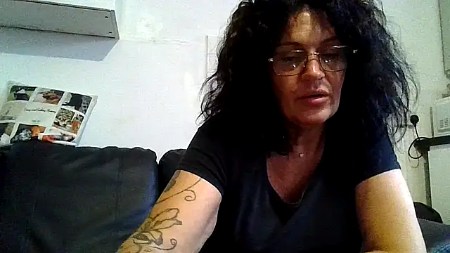 RubyyRosee Adlı Modelin Canlı XXX Sohbeti