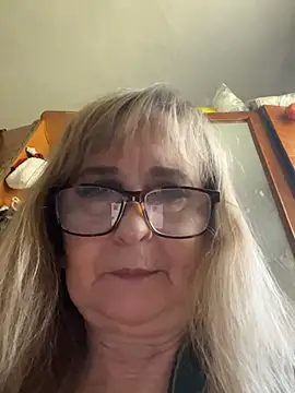 Chat +18 de Irina2909@xh ao vivo