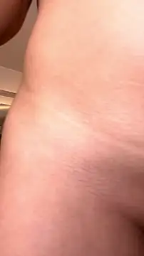 SHARONN____ Adlı Modelin Canlı XXX Sohbeti