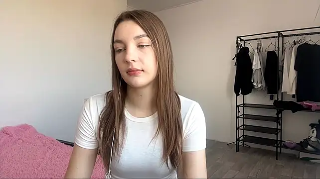 JuleCawood Adlı Modelin Canlı XXX Sohbeti
