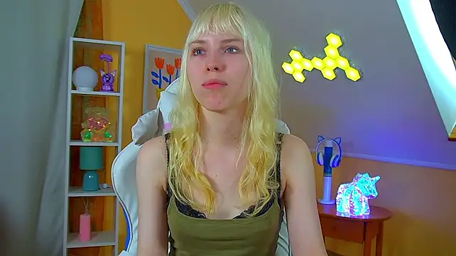 دردشة HannahHollis الجنسية المباشرة