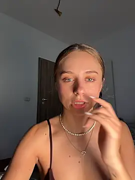 BabyAnais' Live XXX Chat