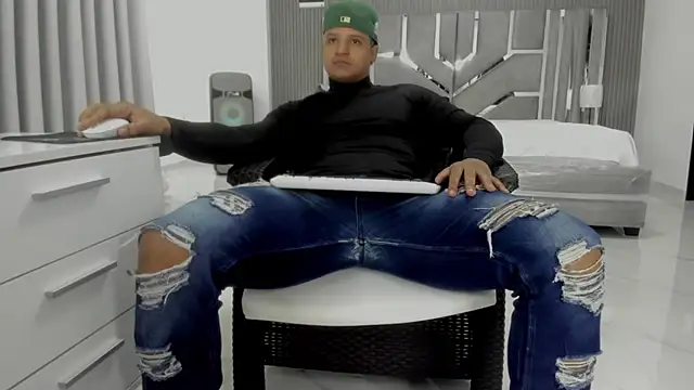 master_leather's Live XXX Chat
