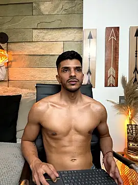 anddy_white লাইভ XXX চ্যাট