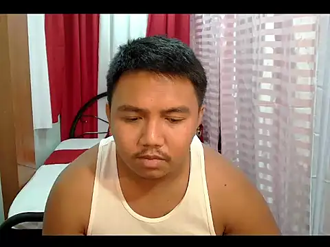 davidhotdesire Adlı Modelin Canlı XXX Sohbeti