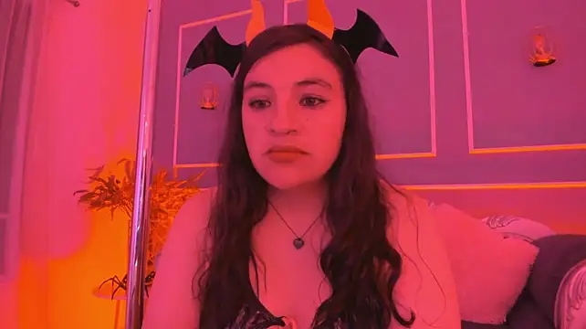 Živý XXX chat TaraTaylorr
