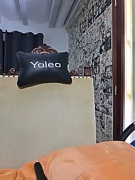 kylie_blck Adlı Modelin Web Kamerası Şovu