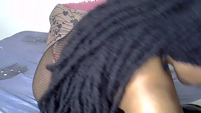 sweetchocolate9's Live XXX Chat