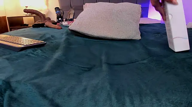 Czat XXX na żywo – Lucerop_